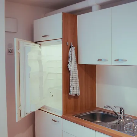 Zentrumsnahe Wohnung Mit 2 Separaten Schlafzimmern * Pasov