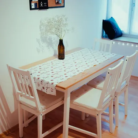 Apartmán Zentrumsnahe Wohnung Mit 2 Separaten Schlafzimmern *